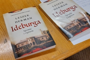 Dyskusyjny Klub Książki – spotkanie grudniowe